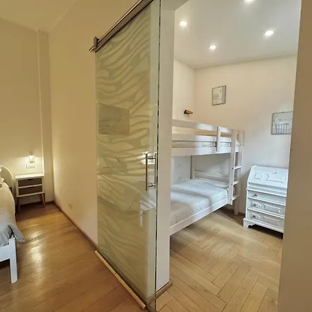 Angelina Homes I Casa Ug I 5 Minuti A Piedi Dal Mare I Giardino I Parcheggio Privato דירה