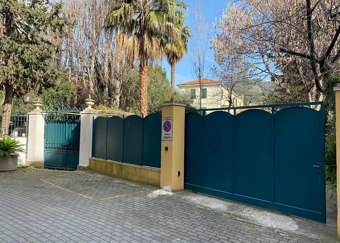 Appartement Villa Angelina Holiday Homes I Casa Ug I 5 Minuti A Piedi Dal Mare I Giardino I Parcheggio Privato Vallecrosia