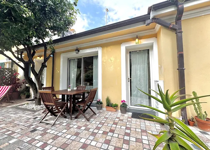 Villa Angelina Holiday Homes I Casa Ug I 5 Minuti A Piedi Dal Mare I Giardino I Parcheggio Privato *